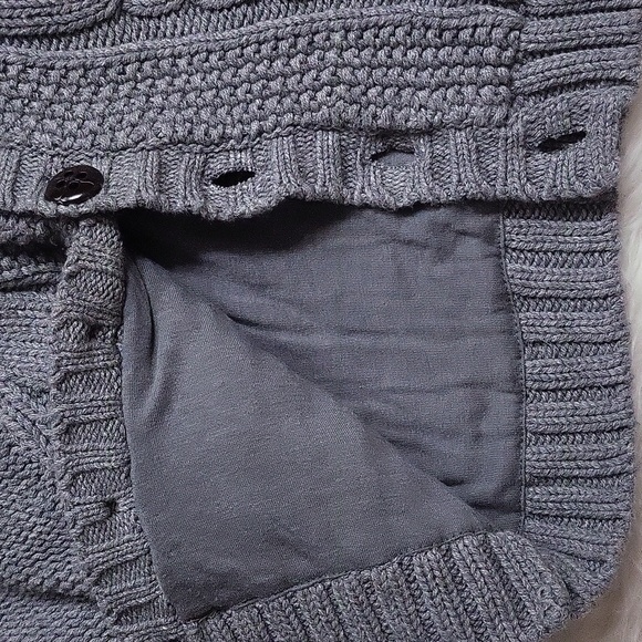 NWOT CHILDREN'S PLACE Girl's lined cable knit sweater/jacket size 12 months - Picture 4 of 6